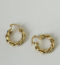 Load image into Gallery viewer, Chunky Braided Hoop Earrings
