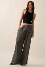 Load image into Gallery viewer, Mineral Washed Denim Pleated Wide-Leg Pants
